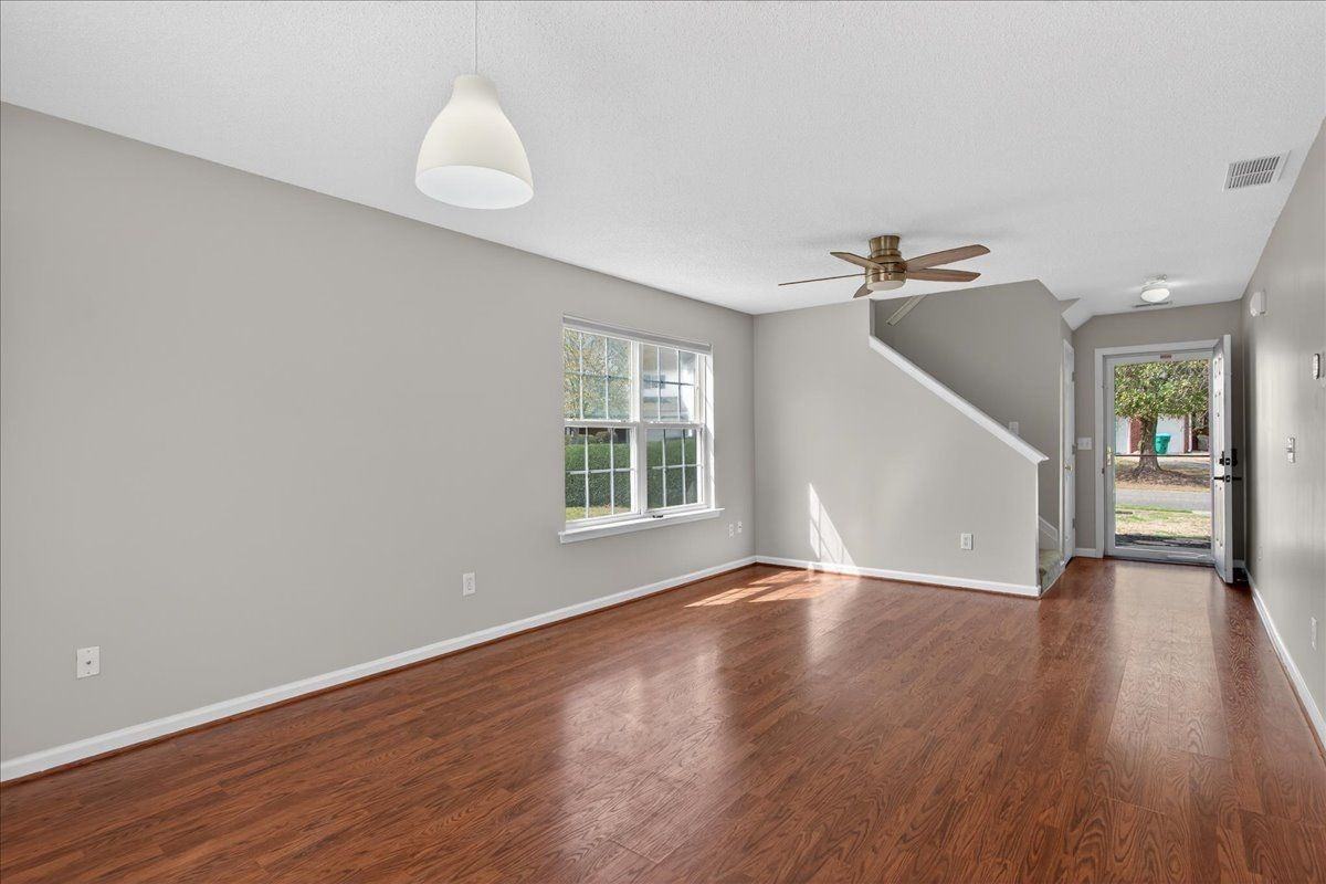 249 Cottonwood Creek Cir - Photo 3 of 30