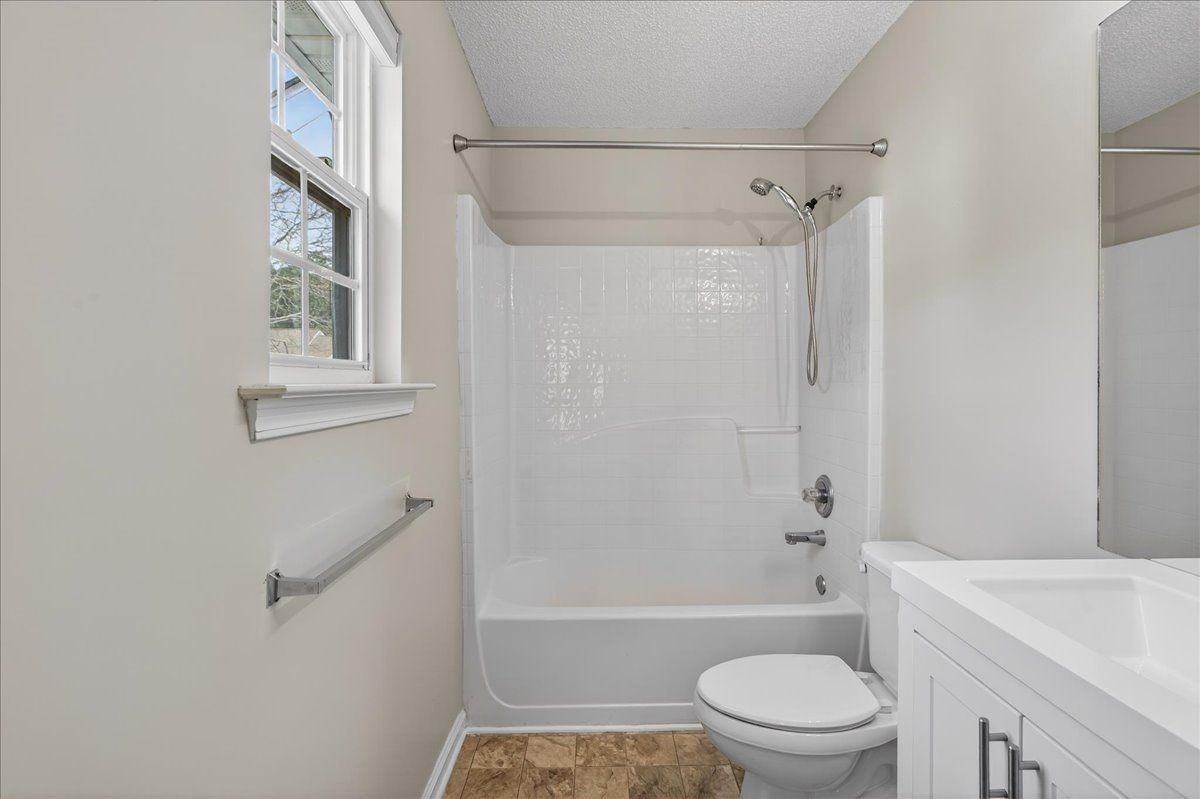 249 Cottonwood Creek Cir - Photo 5 of 30