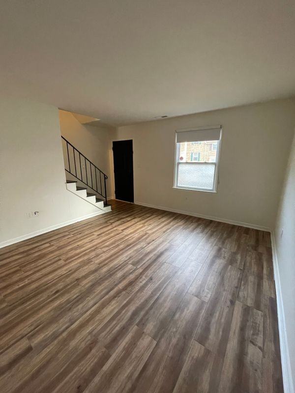 101 Royal Forest Ct - Photo 4 of 16