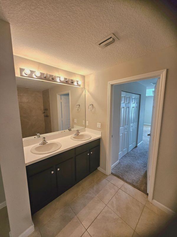 1410 Sw Flounder Ln - Photo 3 of 13