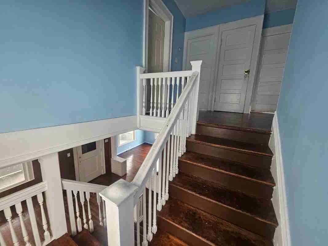 1330 Midland Ave - Photo 7 of 16