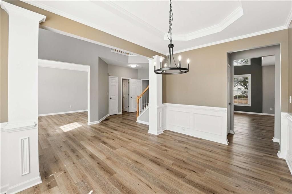 1304 Kirkwood Ln - Photo 6 of 45