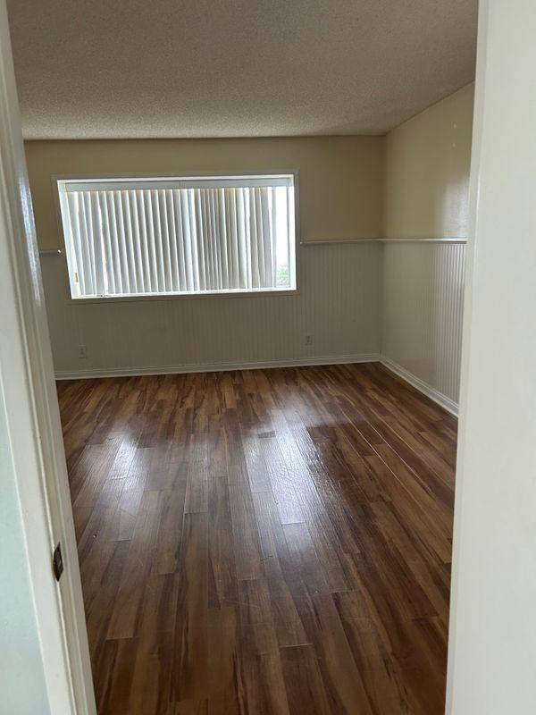 876 Palmer Ave - Photo 6 of 19