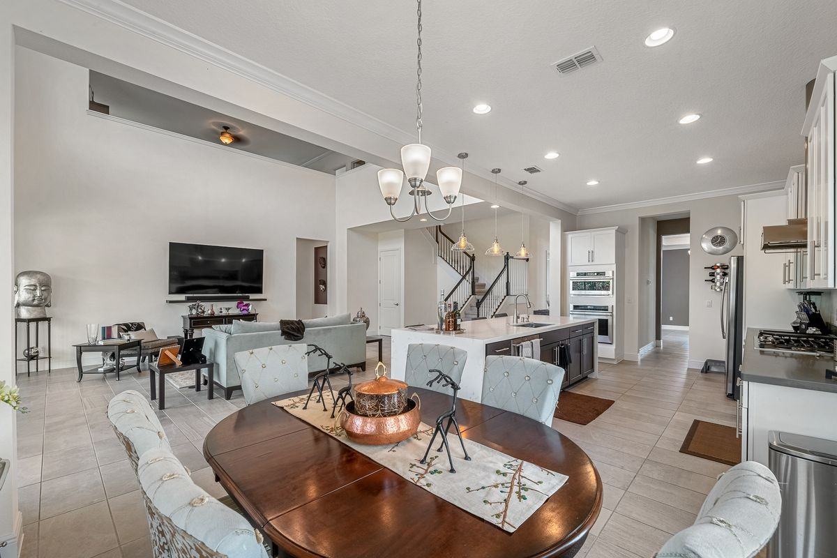 12527 Bovet Ave - Photo 3 of 7