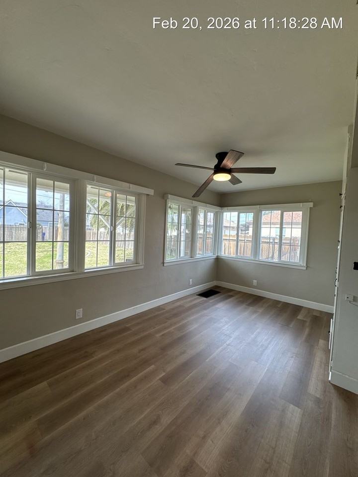 461 N Bates Ave - Photo 7 of 26