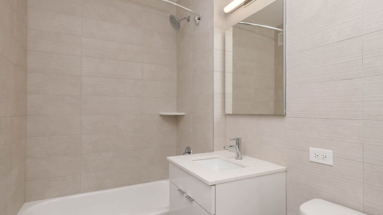 180 Montague - Photo 4 of 28