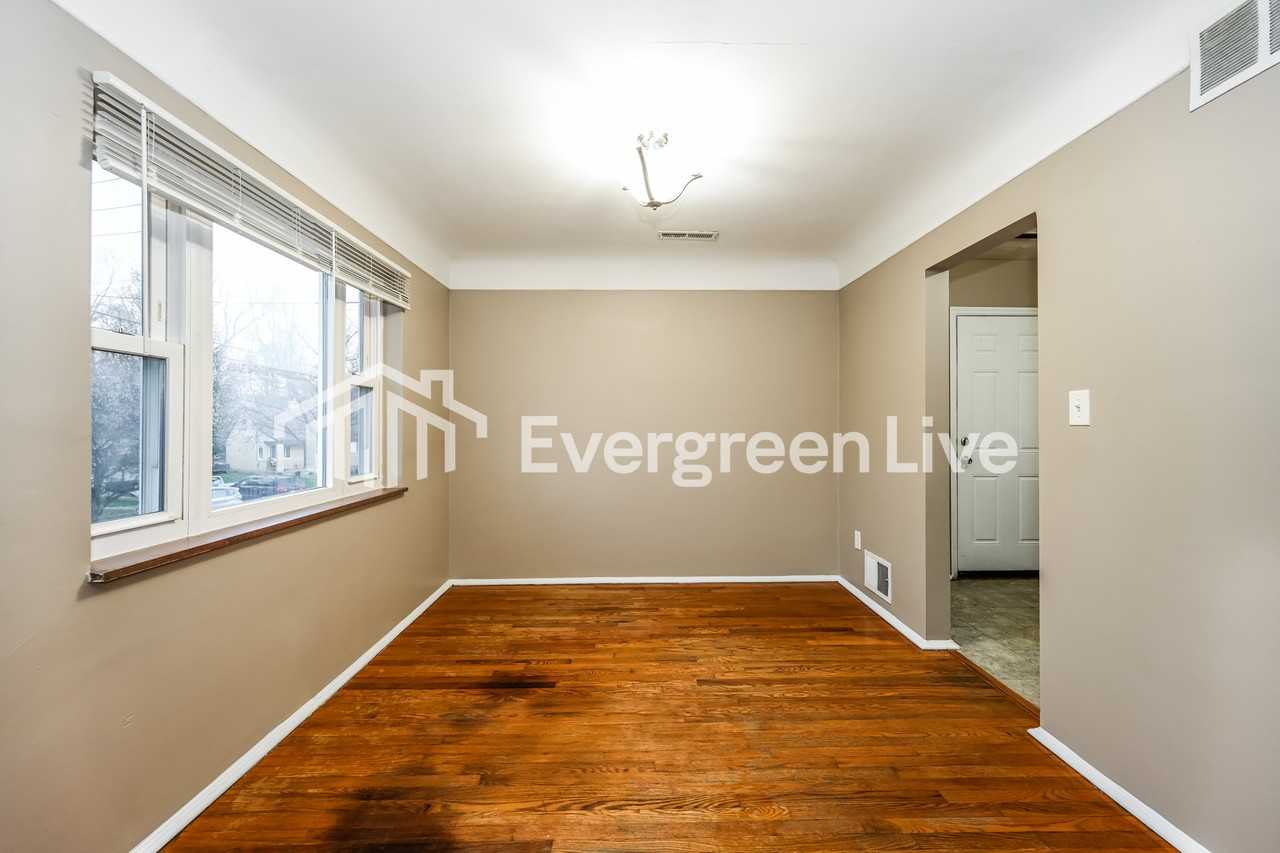 1089 Morado Dr - Photo 5 of 15