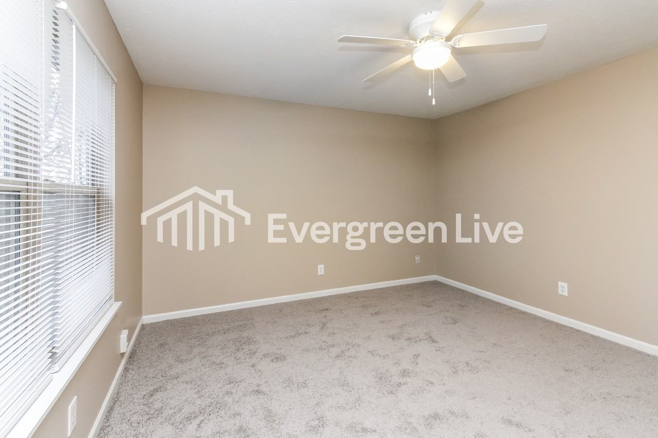 2323 Rolling Oak Dr - Photo 7 of 15