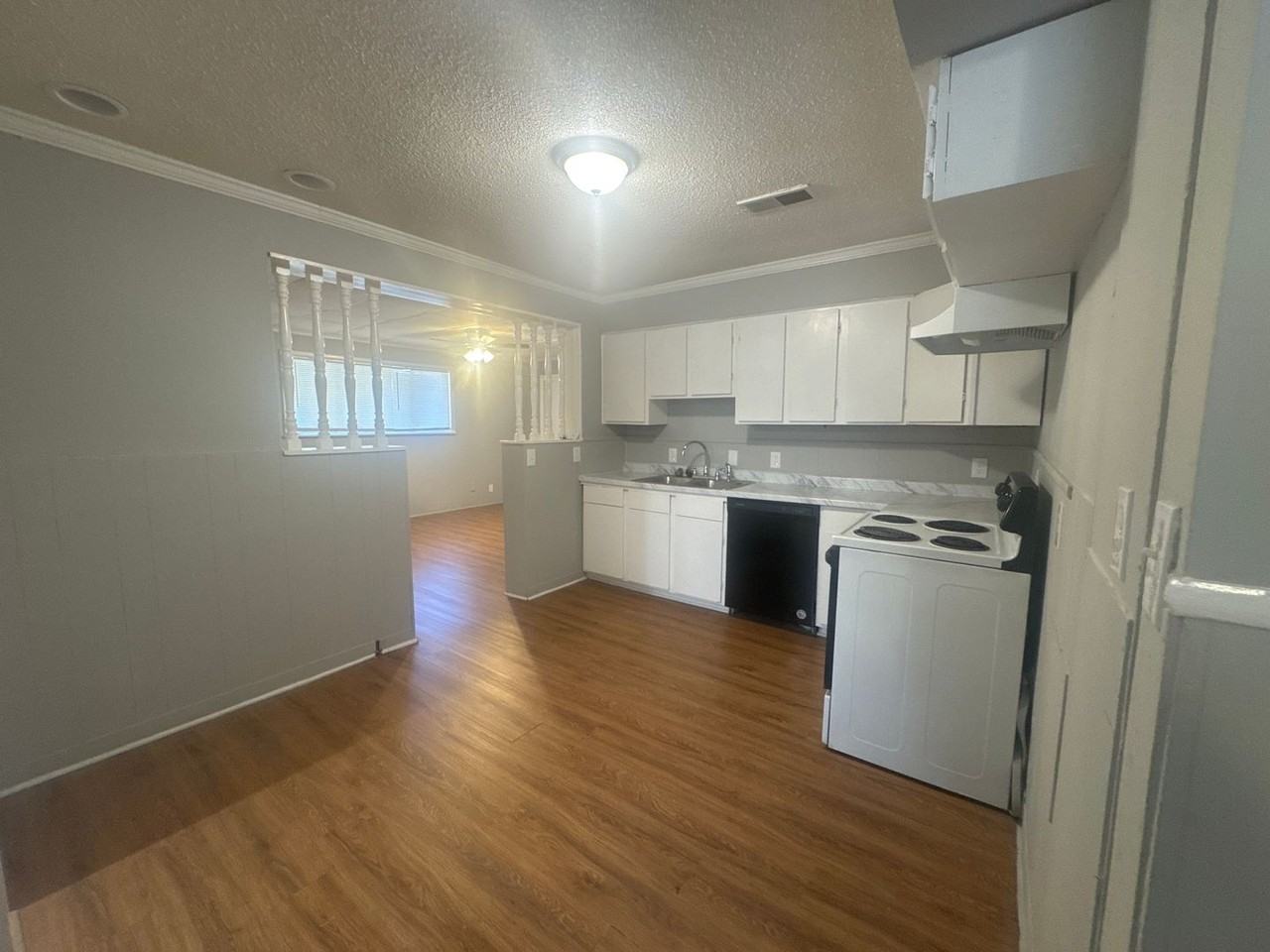 1892 Eldorado St - Photo 3 of 11