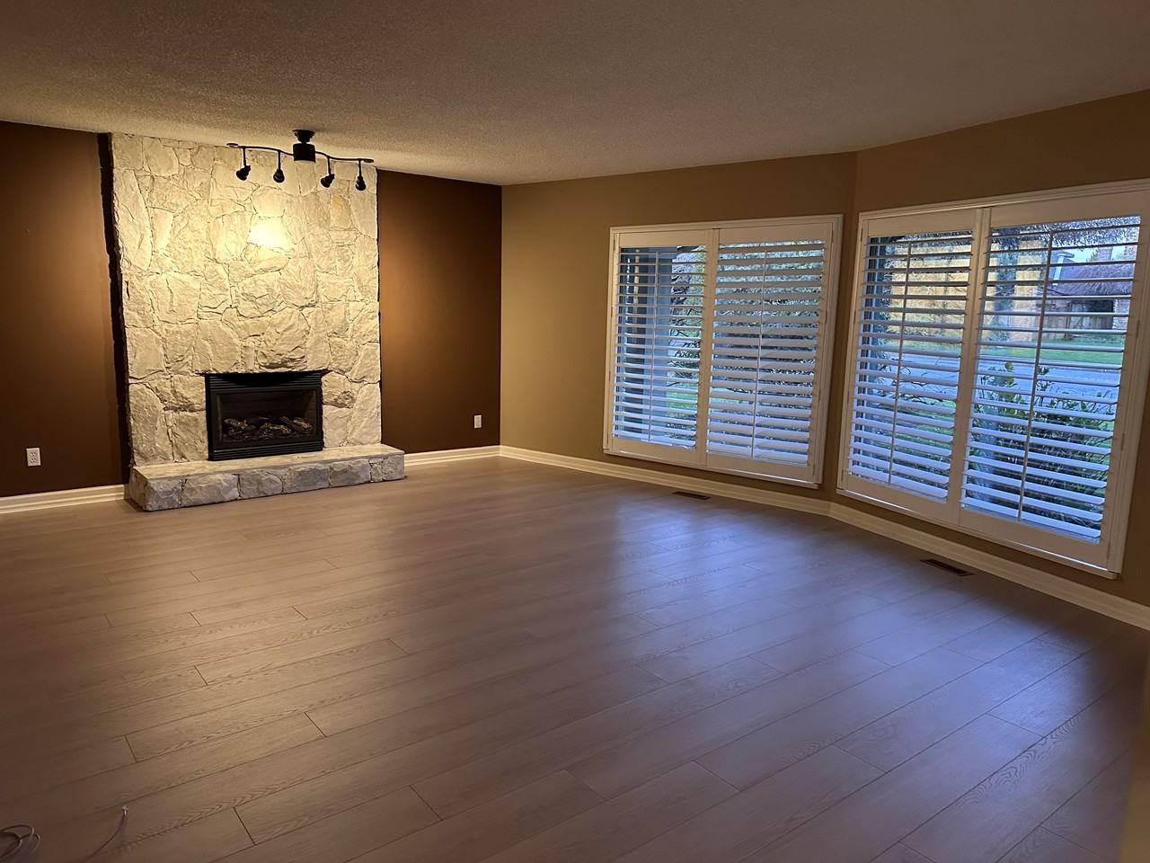 Sandpiper Ct & Kingfisher Dr - Photo 5 of 11