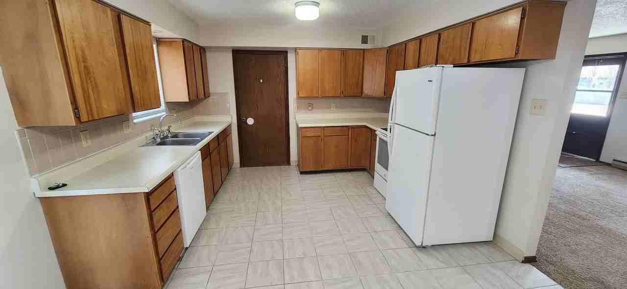 2253 Turquoise Dr - Photo 2 of 18