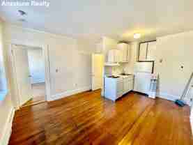 37 Tileston St #2R - Photo 1 of 1