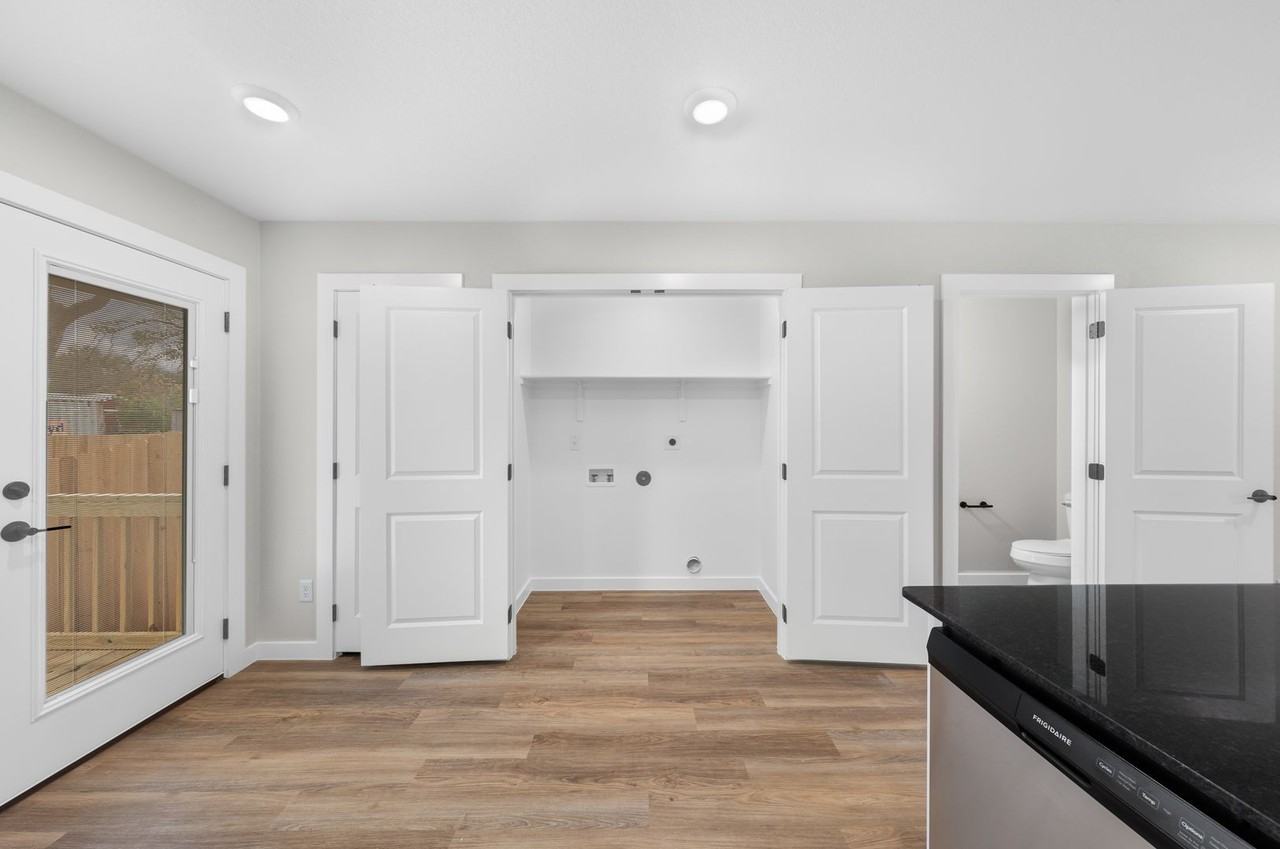 706 S 28th St #B - Photo 7 of 21