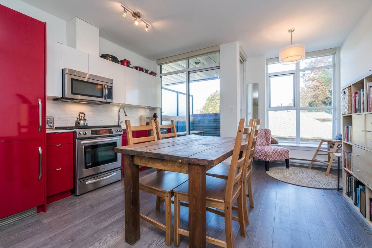 2250 Commercial Dr - Photo 5 of 15