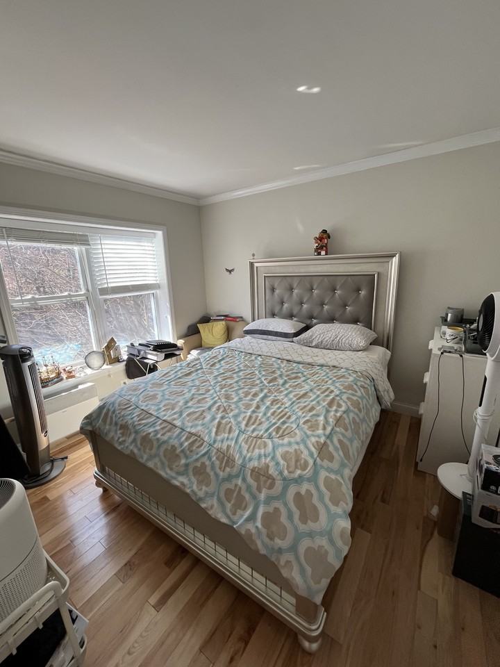 152 Newton St #6 - Photo 4 of 20