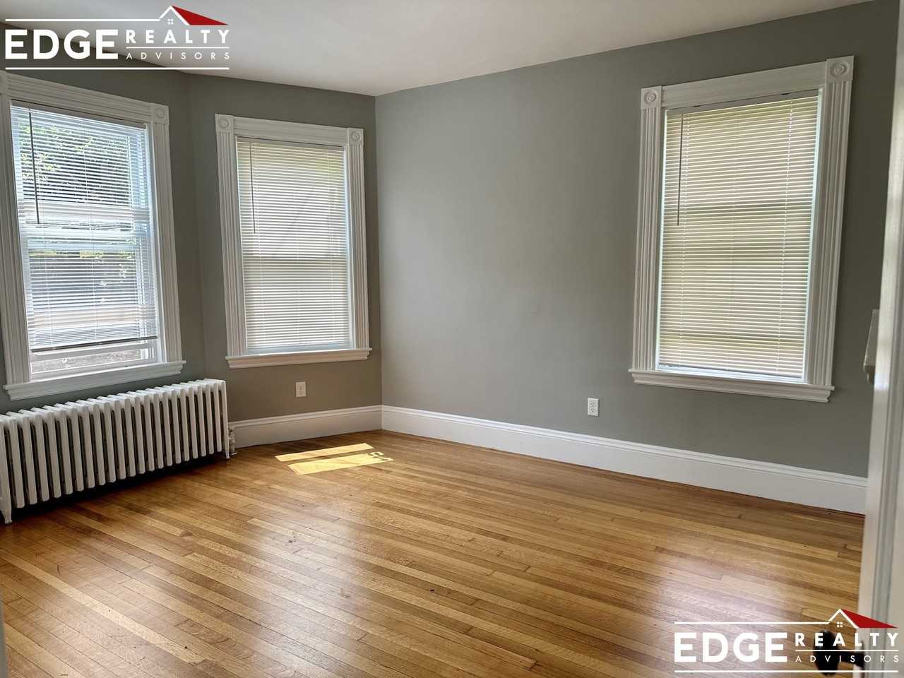 203 High St #1 - Photo 3 of 8