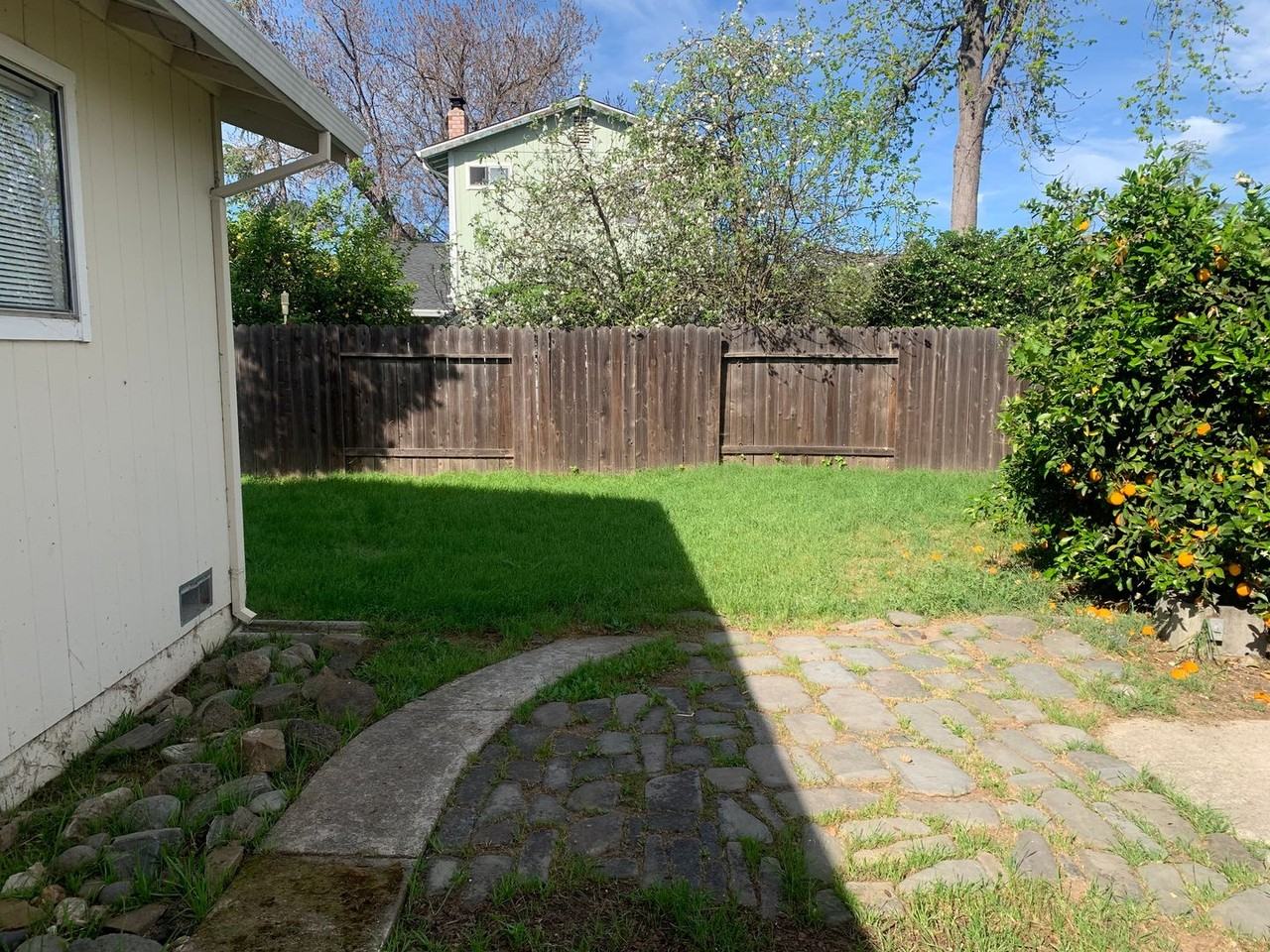 1731 Markham Ct - Photo 2 of 19