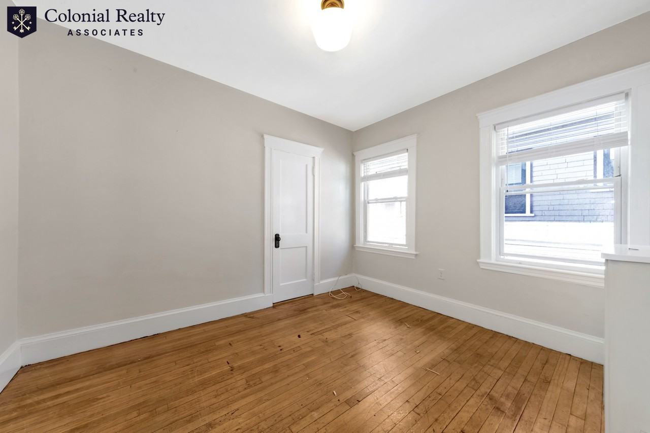31 Champney St #2 - Photo 5 of 24