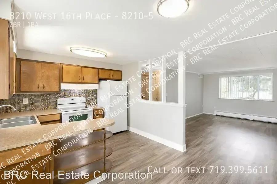 COTTONWOOD APARTMENTS - Photo 4 of 15