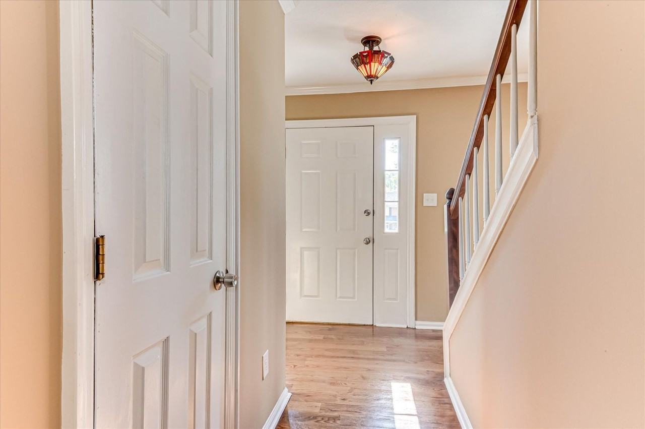 139 Springlakes Dr - Photo 6 of 42