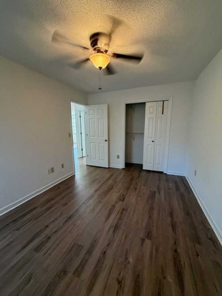 3006 Trewhitt Rd Se - Photo 7 of 10