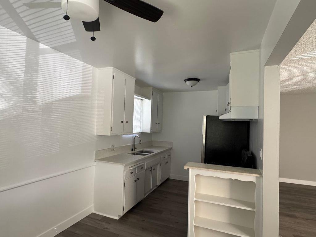 6434 Shirley Ave - Photo 2 of 35