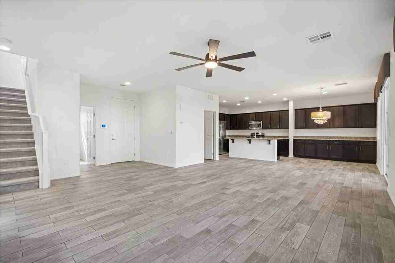 628 Wounded Star Ave - Photo 5 of 20