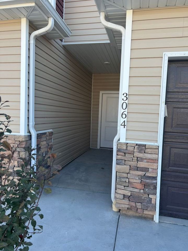 3064 N 175 E - Photo 2 of 15