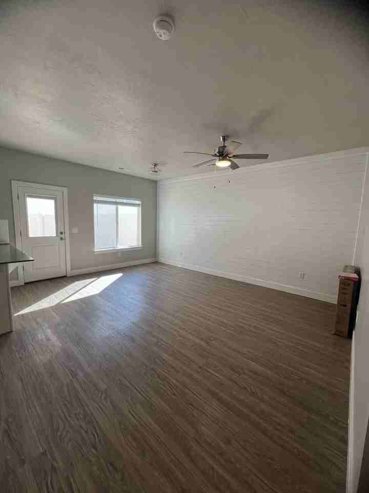 3064 N 175 E - Photo 5 of 15