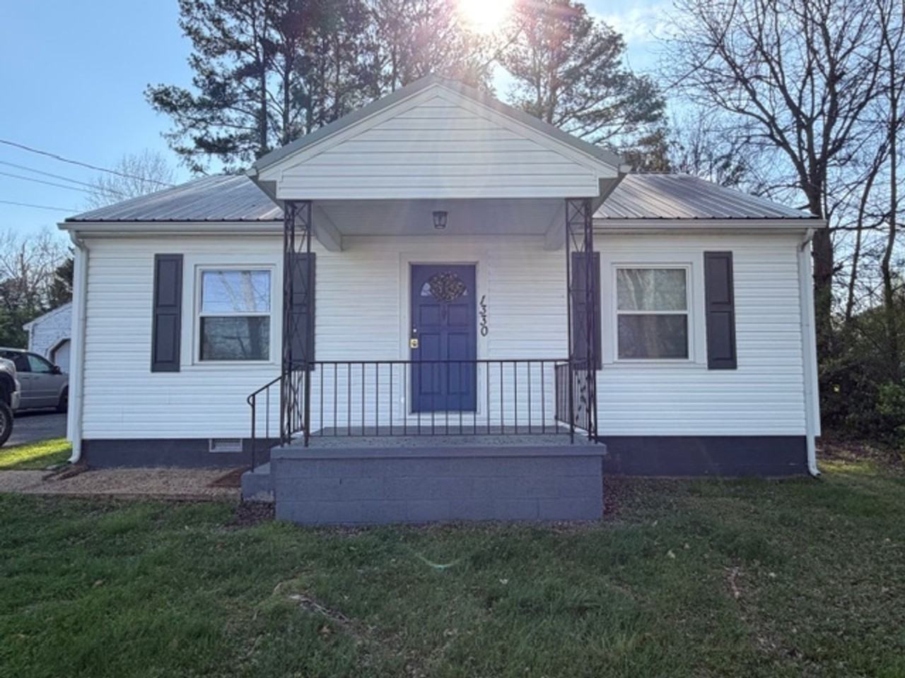 1330 Highland Ave Nw - Photo 2 of 9