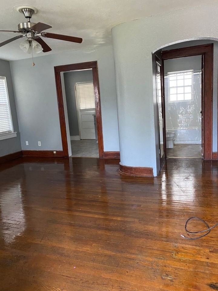 1125 Alachua Ave - Photo 5 of 7