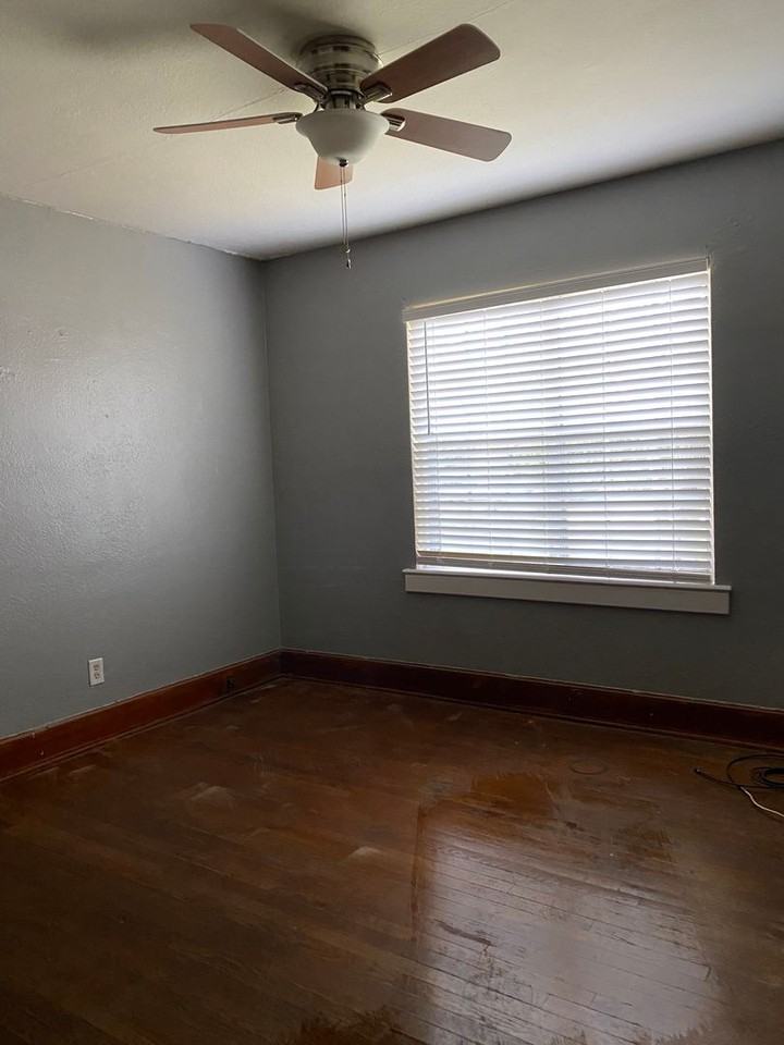 1125 Alachua Ave - Photo 6 of 7