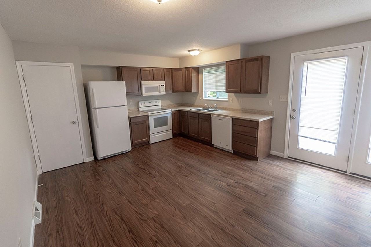 1305 N Golf Blvd - Photo 5 of 23