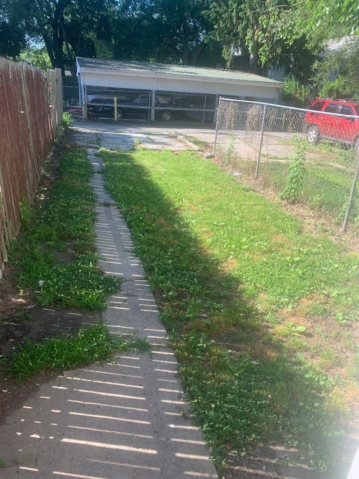 144 E Maple St - Photo 2 of 22