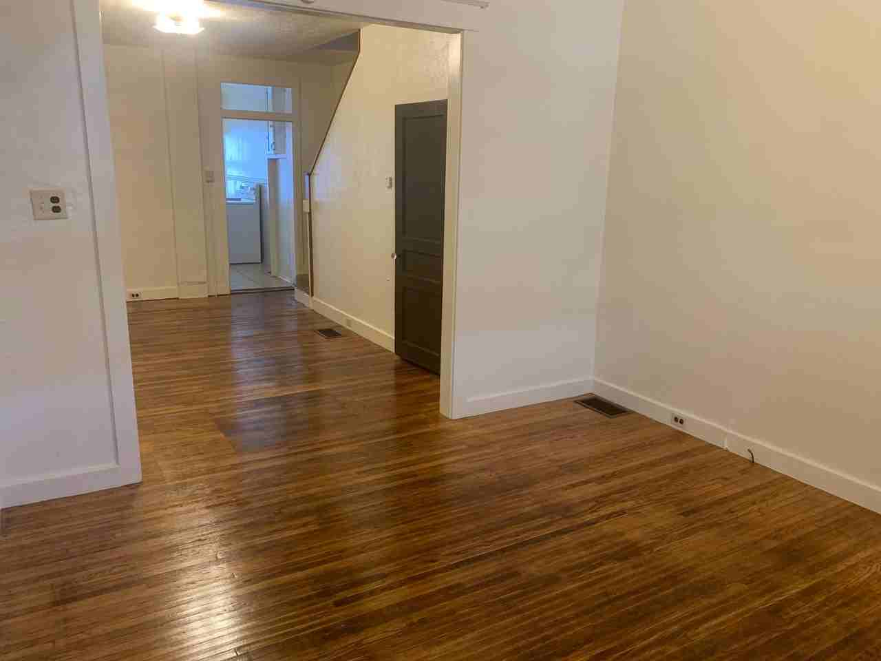 144 E Maple St - Photo 4 of 22