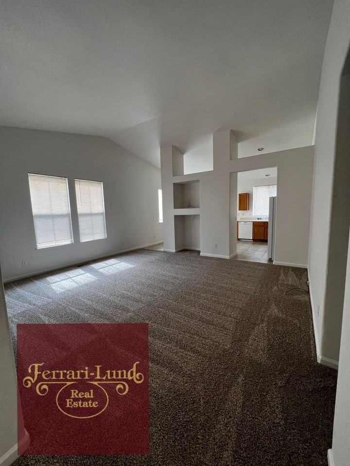 2765 Brass Spur Way - Photo 7 of 27