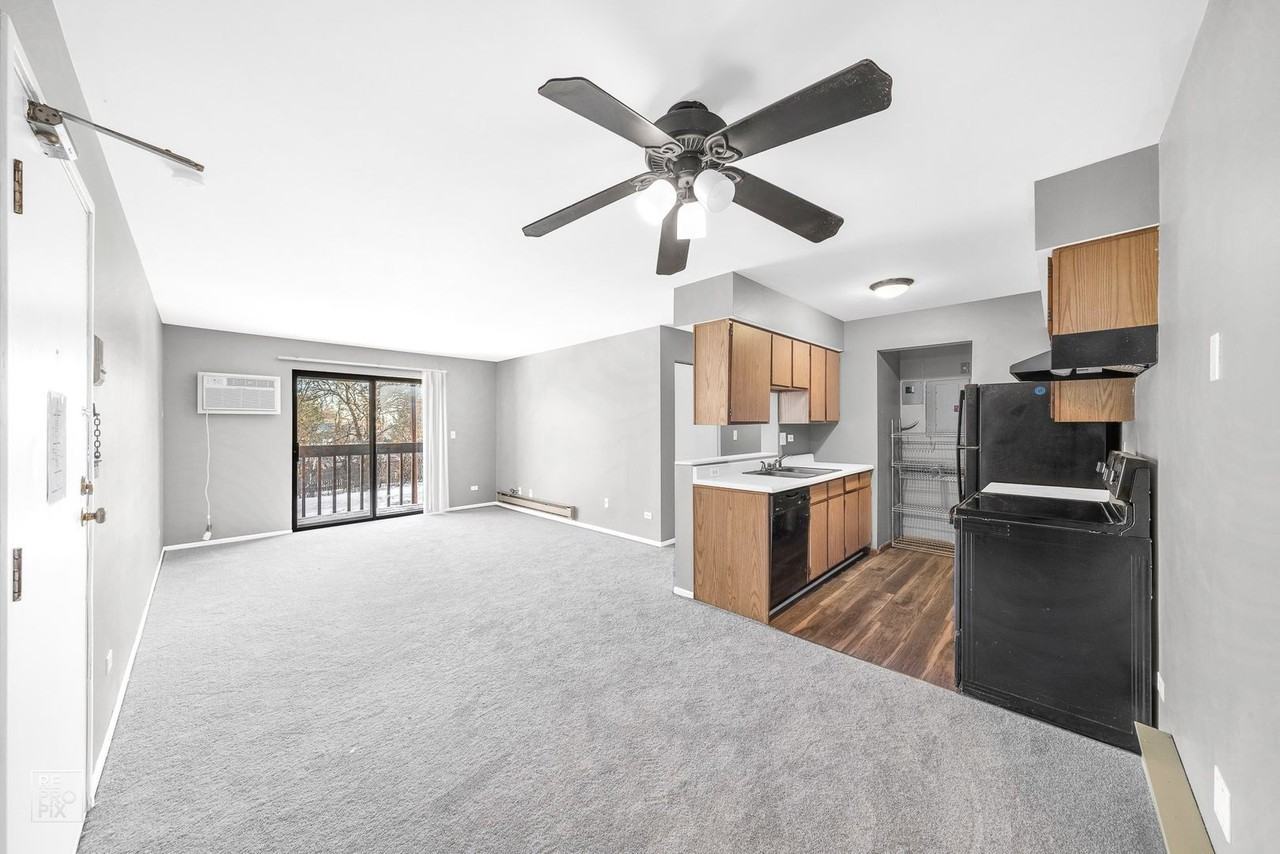 651 Virginia Rd - Photo 2 of 11