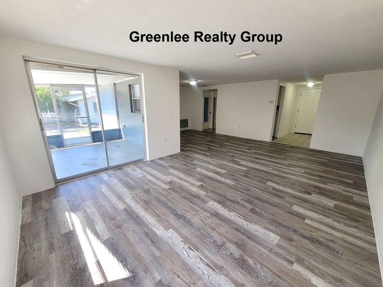 7920 Pineapple Ln - Photo 4 of 19