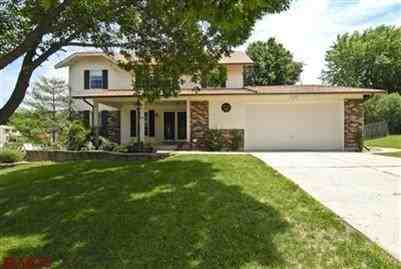 4 Oak Park Dr - Photo 2 of 30