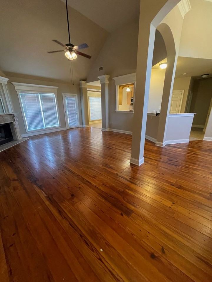 17817 Suma Hill Rd - Photo 4 of 14