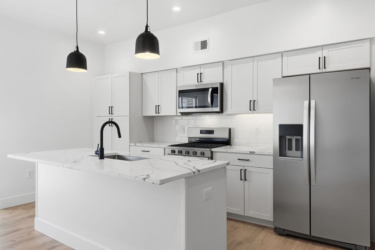 1218 Penn St - Photo 7 of 28