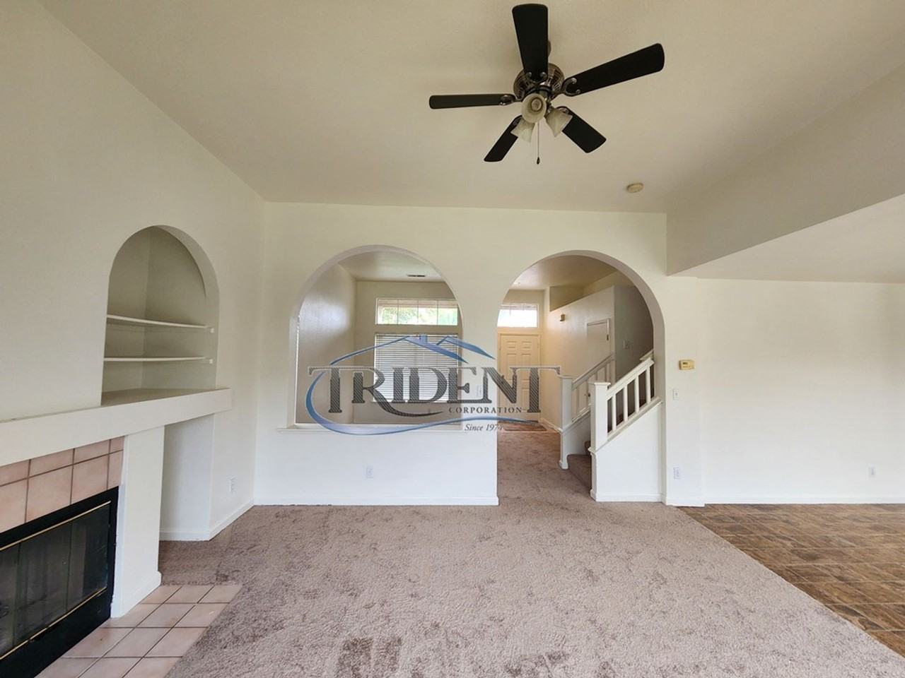 1671 Southpointe Dr - Photo 5 of 27