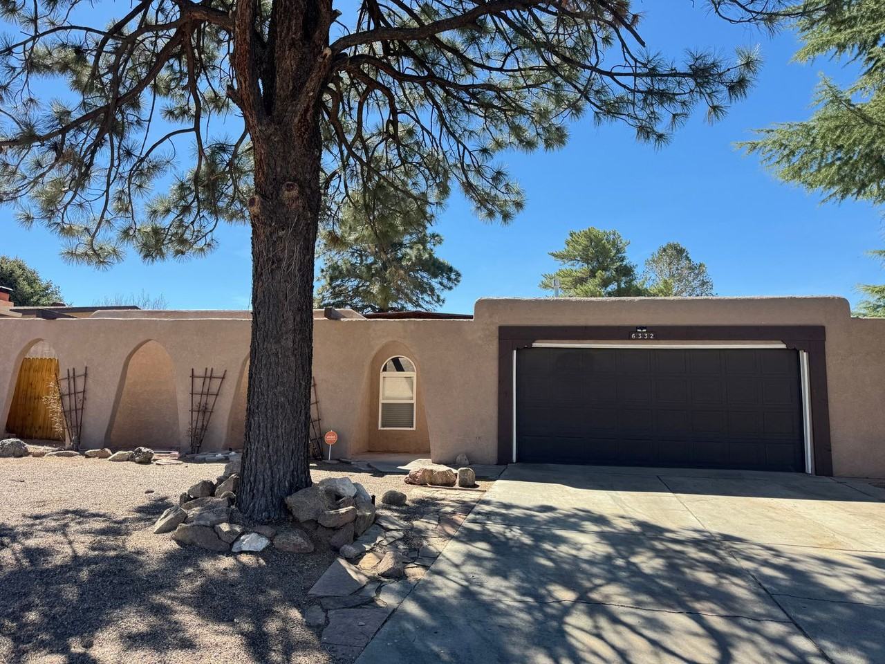 6332 Esther Ave Ne - Photo 2 of 17