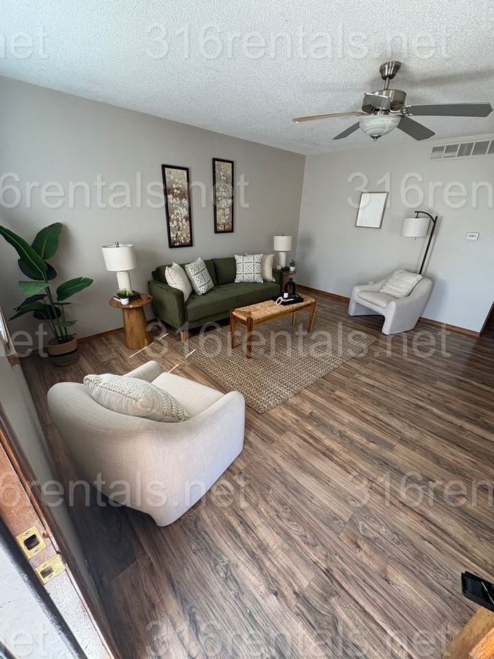 6446 S Mabel St - Photo 2 of 29