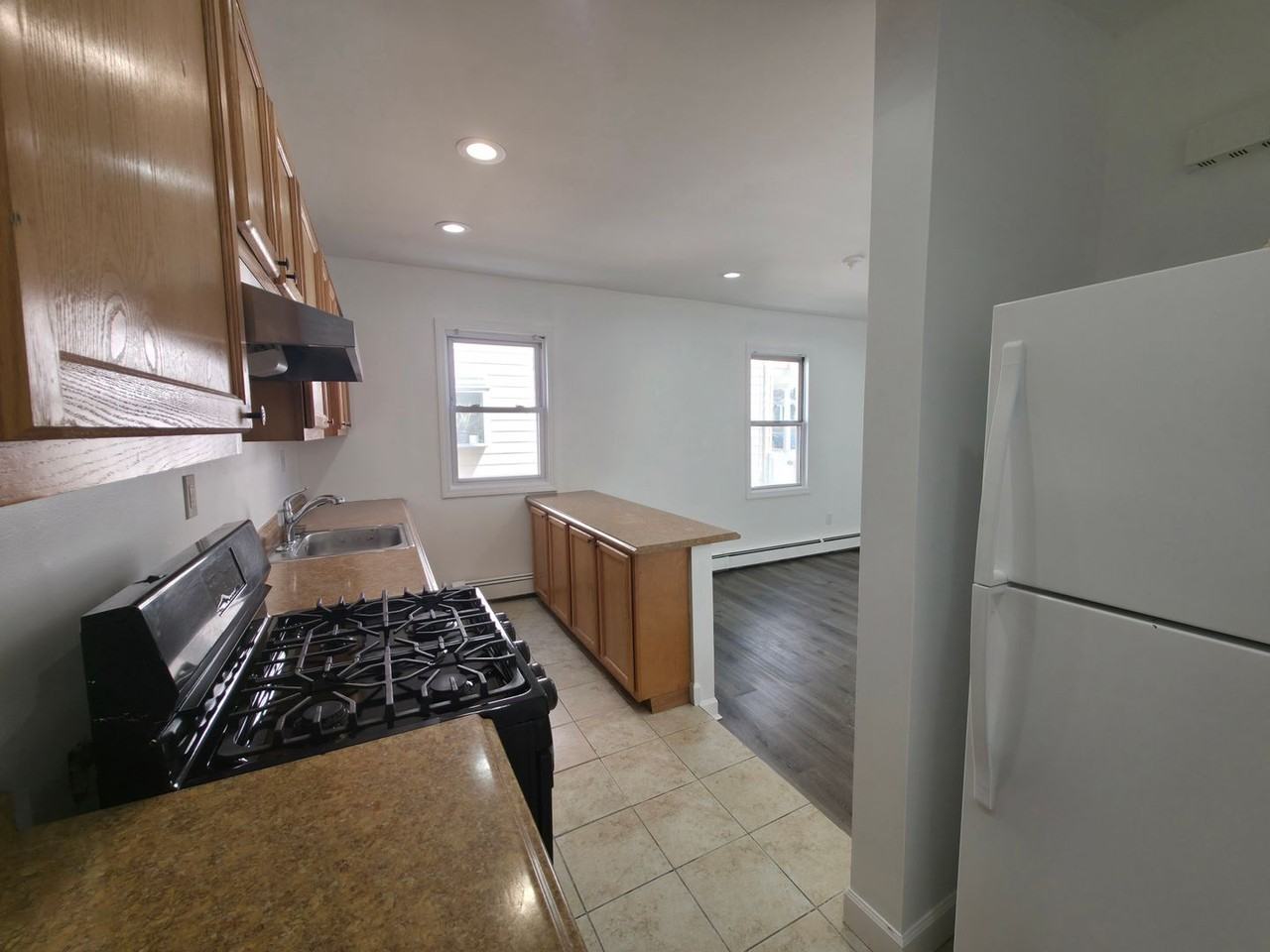 130 Park Ave - Photo 4 of 8