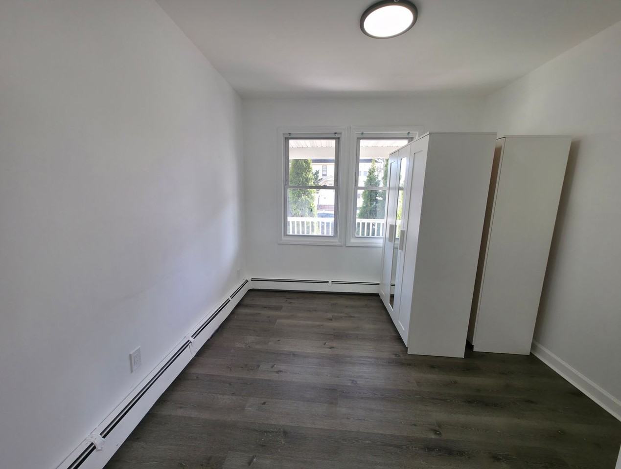 130 Park Ave - Photo 6 of 8