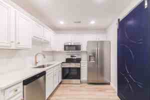 featured image of 805 E Oak Ave #4