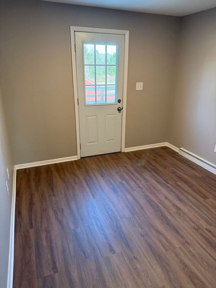 2410B Boulevard - Photo 3 of 6