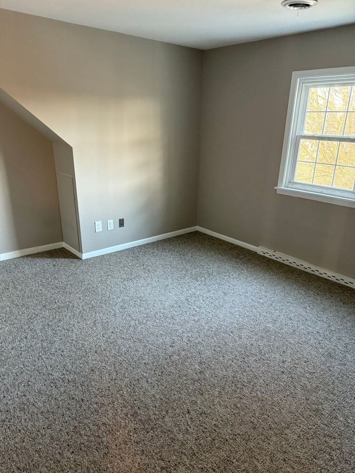 2410B Boulevard - Photo 5 of 6