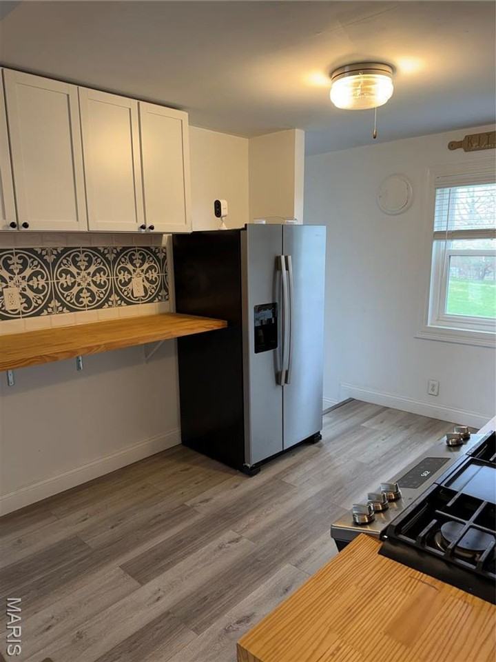 1119 N Mcknight Rd - Photo 5 of 25